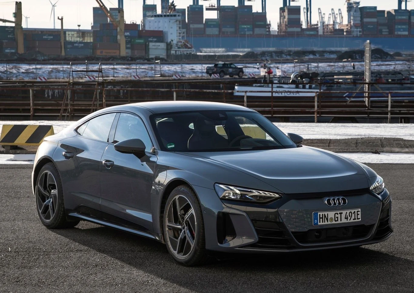 Audi E-Tron GT World Performance Car of the Year 2022