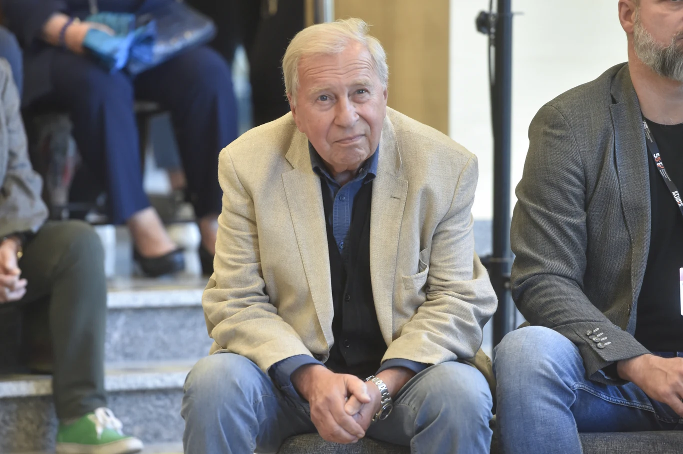 Jerzy Stuhr na Festiwalu Polskich Filmów Fabularnych w Gdyni (wrzesień 2021) Jerzy Stuhr na Festiwalu Polskich Filmów Fabularnych w Gdyni (wrzesień 2021)