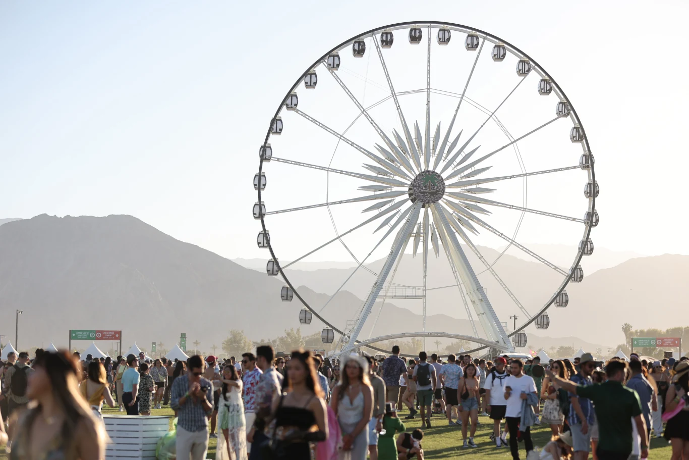 Najsłynniejsze koło młyńskie na świecie. To przed nim robią sobie zdjęcia tysiące fanów festiwalu.