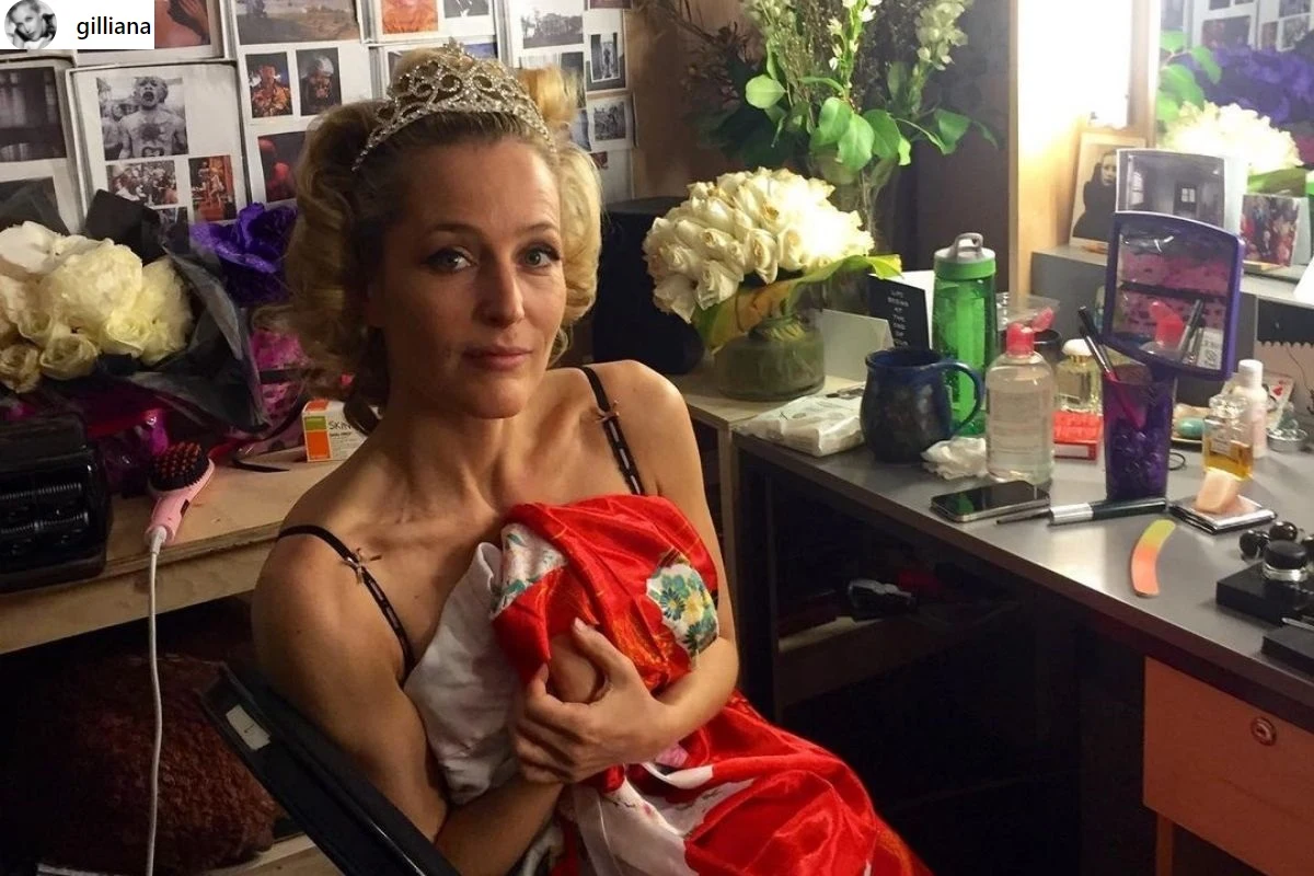 Gillian Anderson wyjawiła, co poczuła do Billa Clintona Gillian Anderson wyjawiła, co poczuła do Billa Clintona