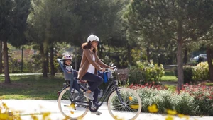 Rusz się na wiosnę! 5 korzyści, jakie niesie jazda na rowerze