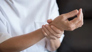 Bóle kości i powiększenie węzłów. Niepokojące objawy rzadkiej choroby