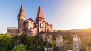 To najpiękniejszy gotycki zamek Transylwanii. Przyciąga jak magnes