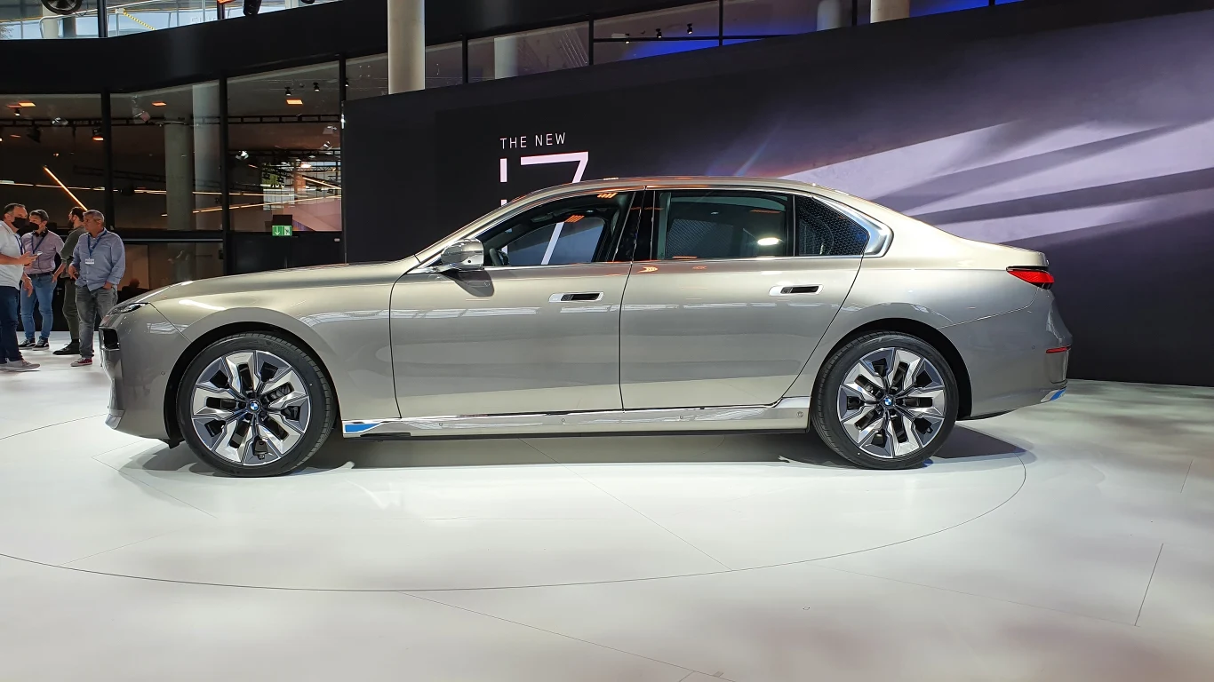 Premiera BMW serii 7 oraz i7