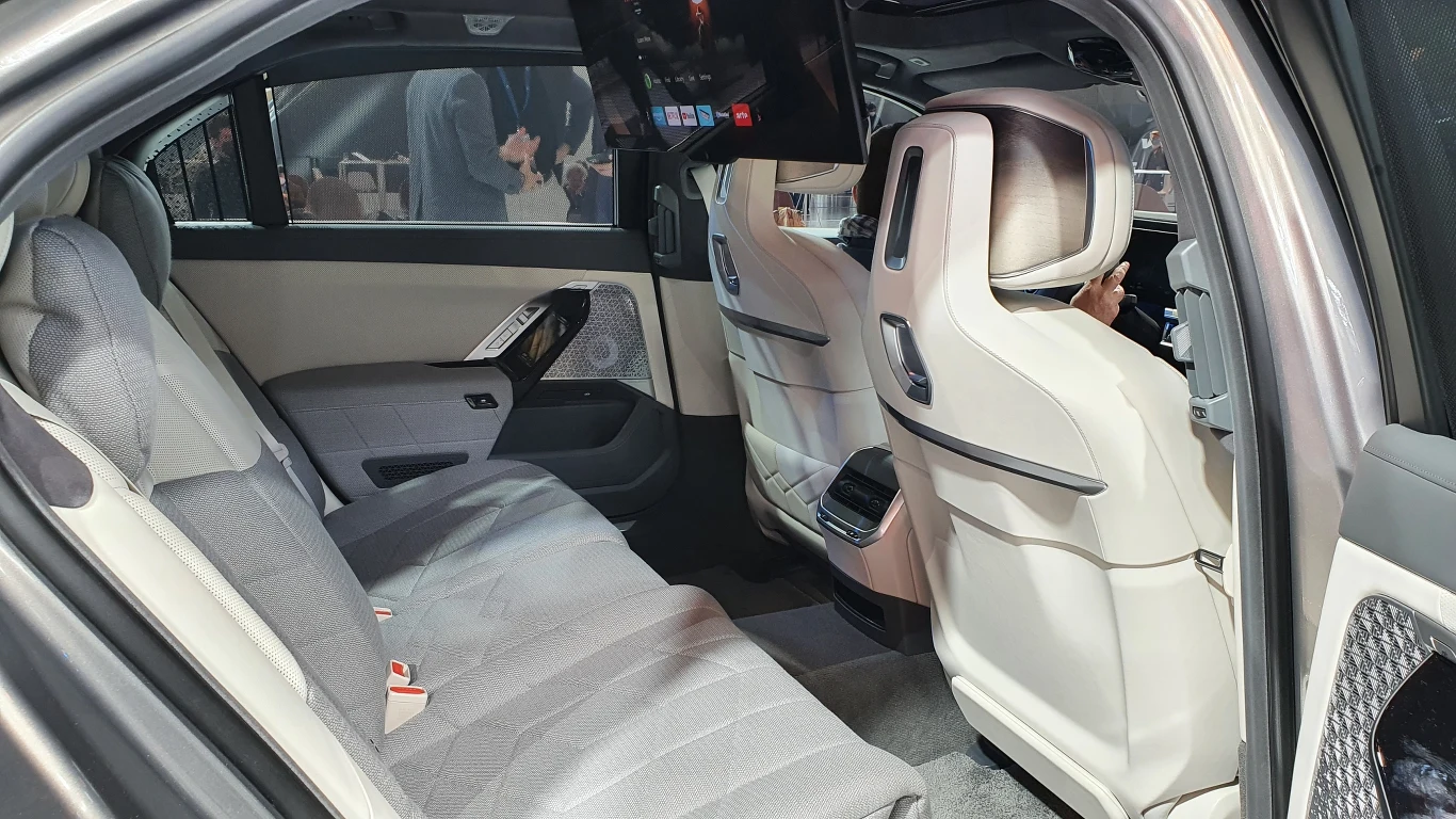 Premiera BMW serii 7 oraz i7