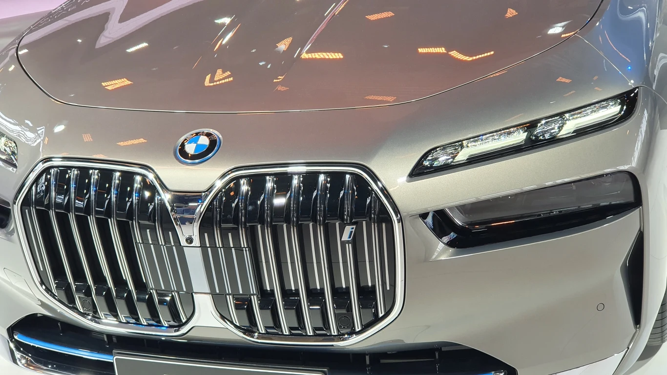 Premiera BMW serii 7 oraz i7
