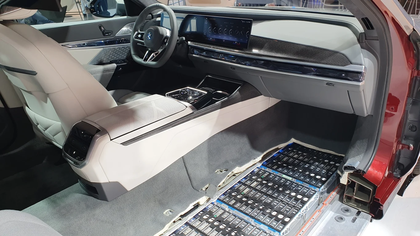 Premiera BMW serii 7 oraz i7