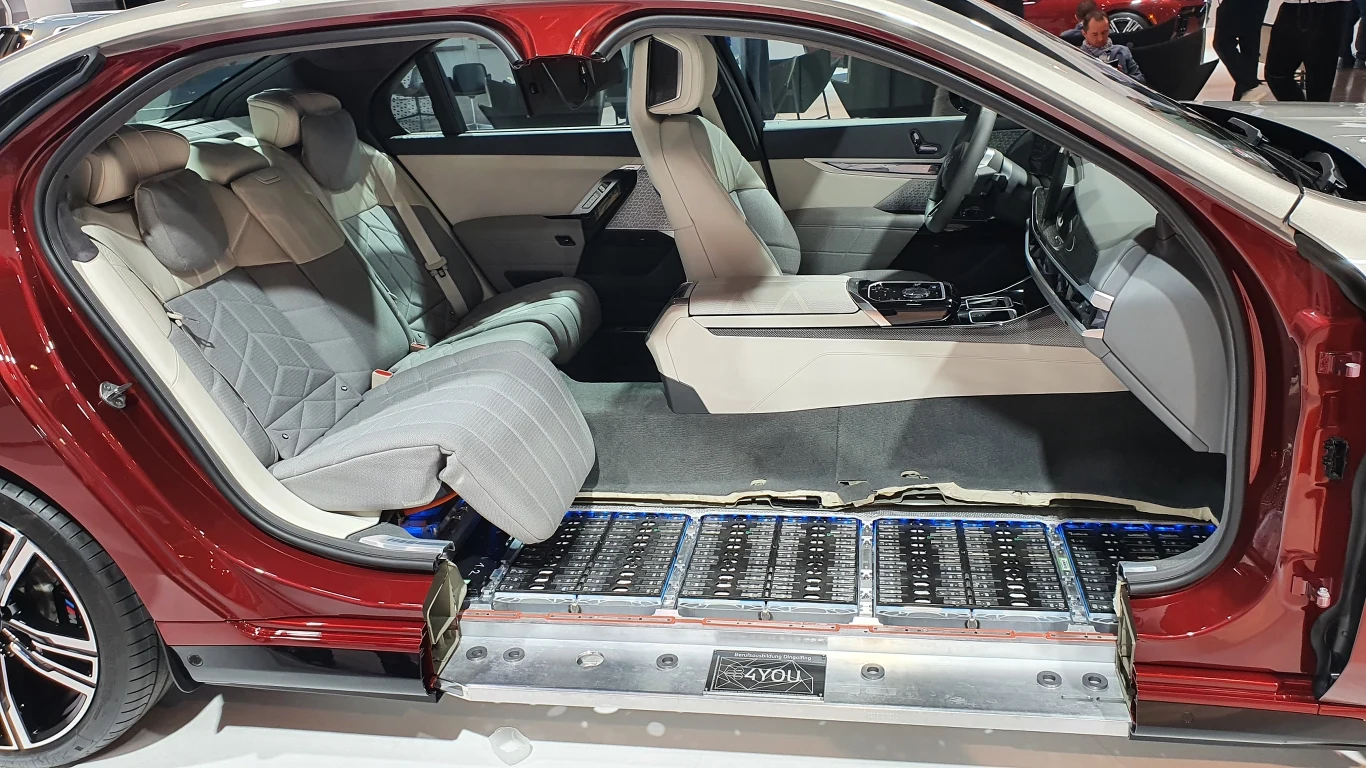 Premiera BMW serii 7 oraz i7