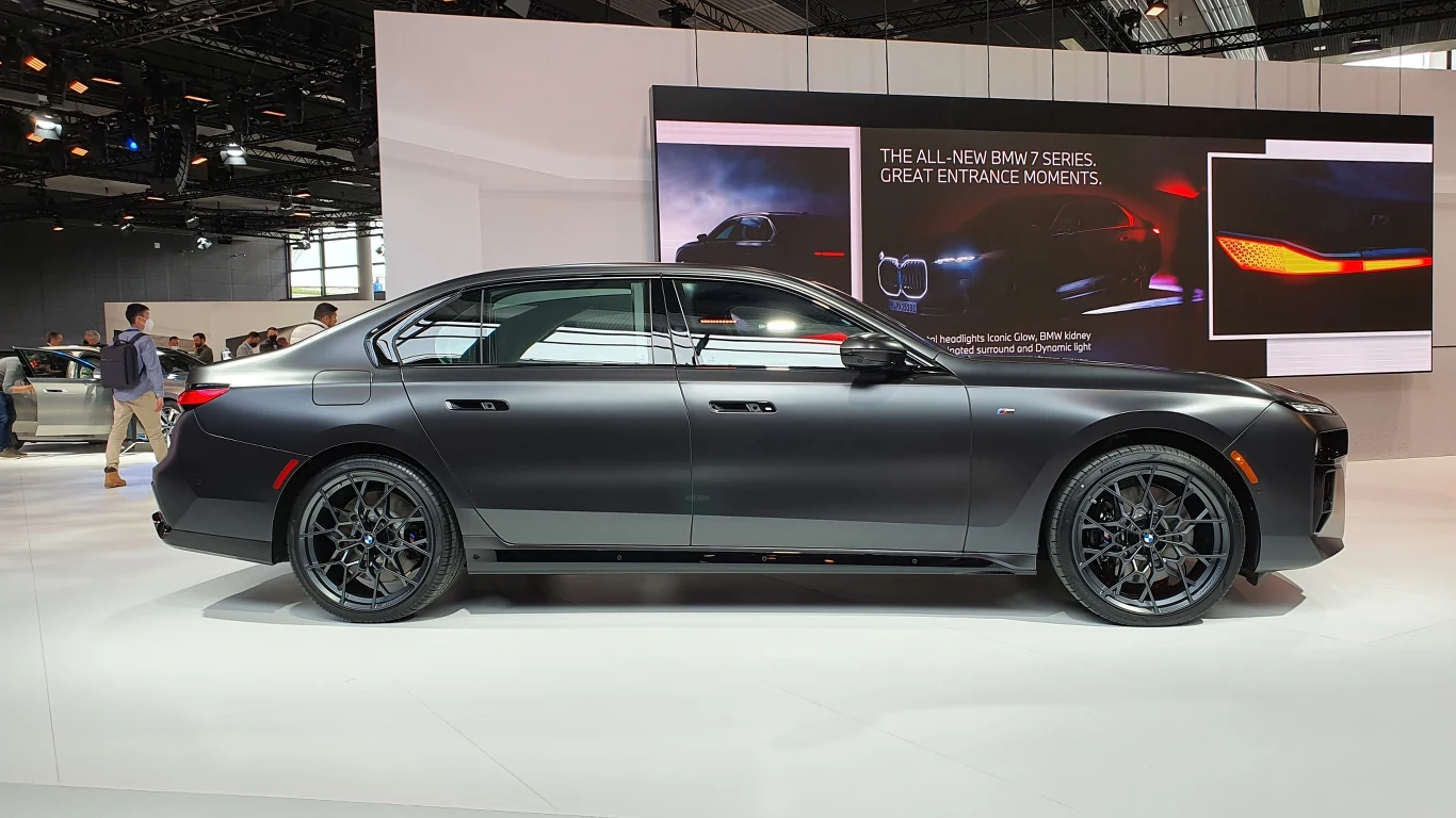 Premiera BMW serii 7 oraz i7