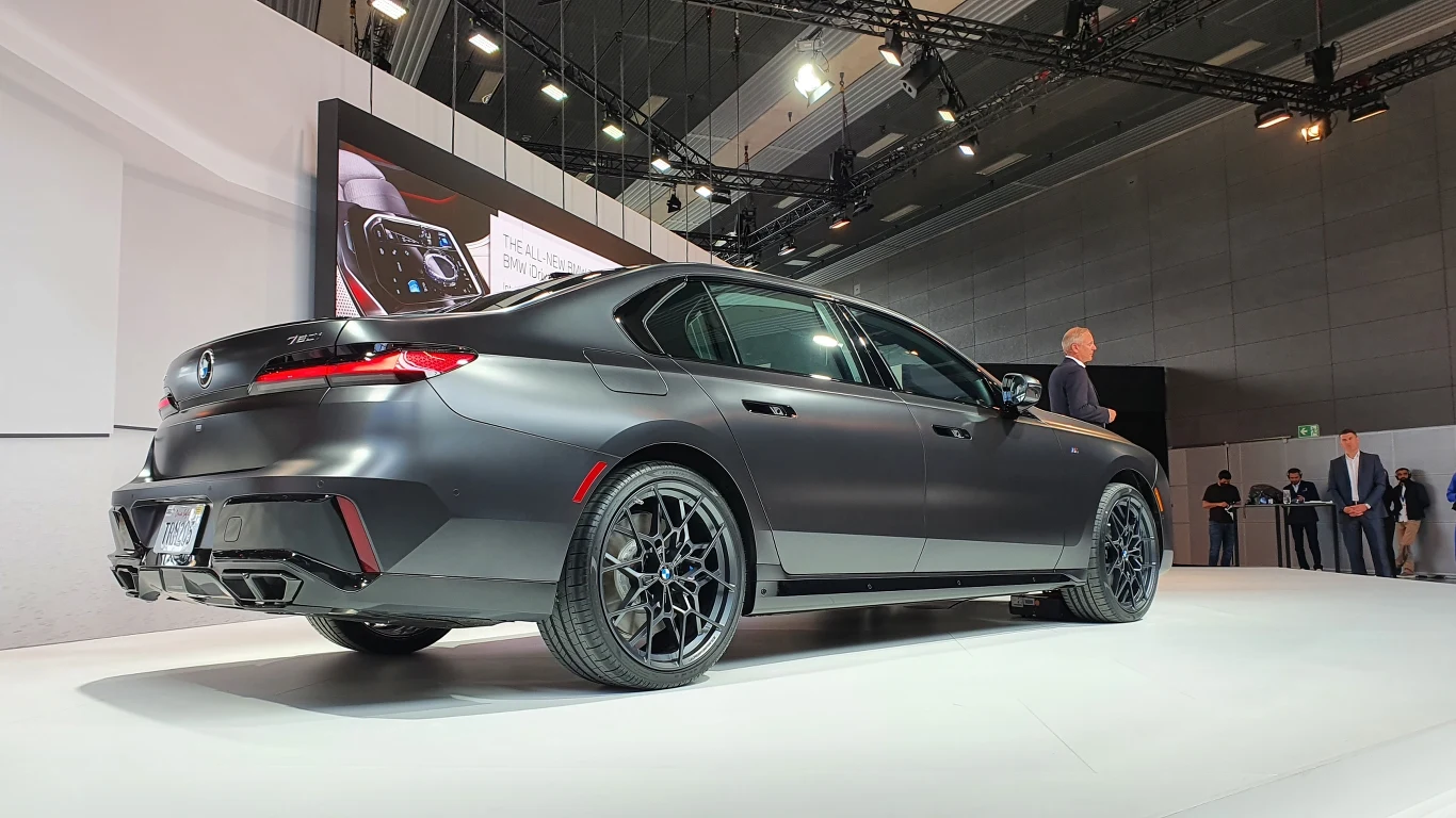 Premiera BMW serii 7 oraz i7
