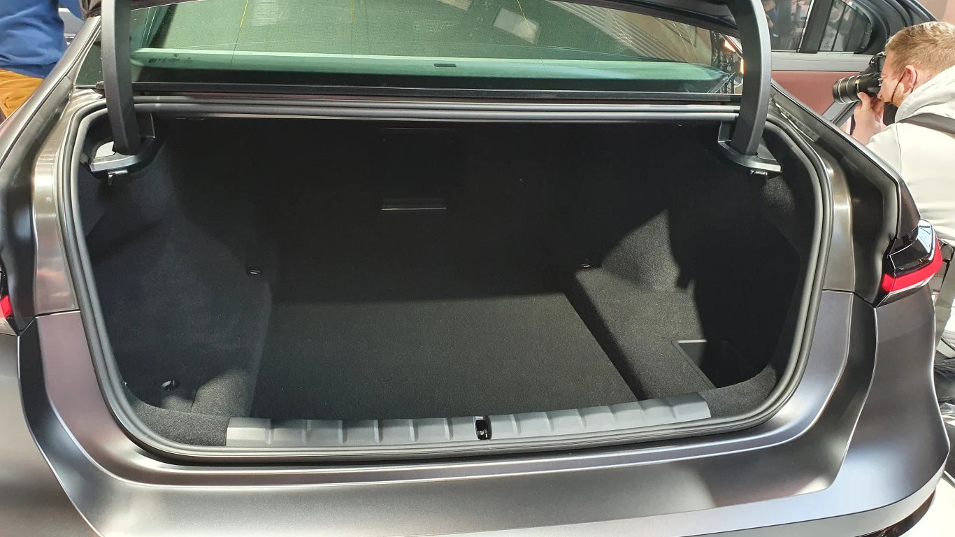 Premiera BMW serii 7 oraz i7