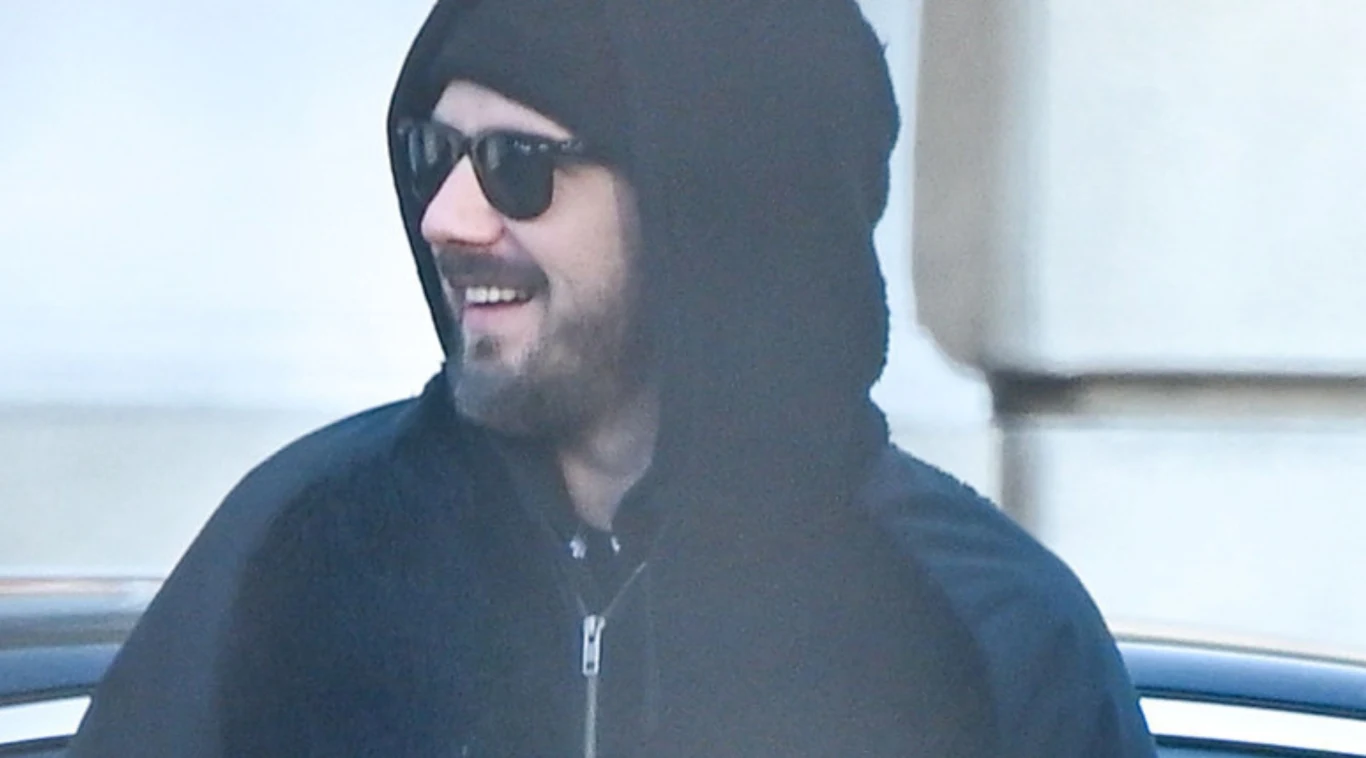 Antoni Królikowski wciąż milczy w sprawie swojego życia uczuciowego Antoni Królikowski wciąż milczy w sprawie swojego życia uczuciowego