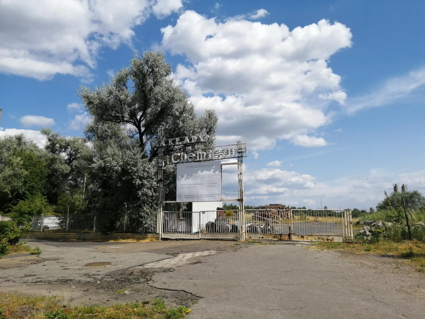 Brama zakładów chemicznych w Tarnowskich Górach Brama zakładów chemicznych w Tarnowskich Górach