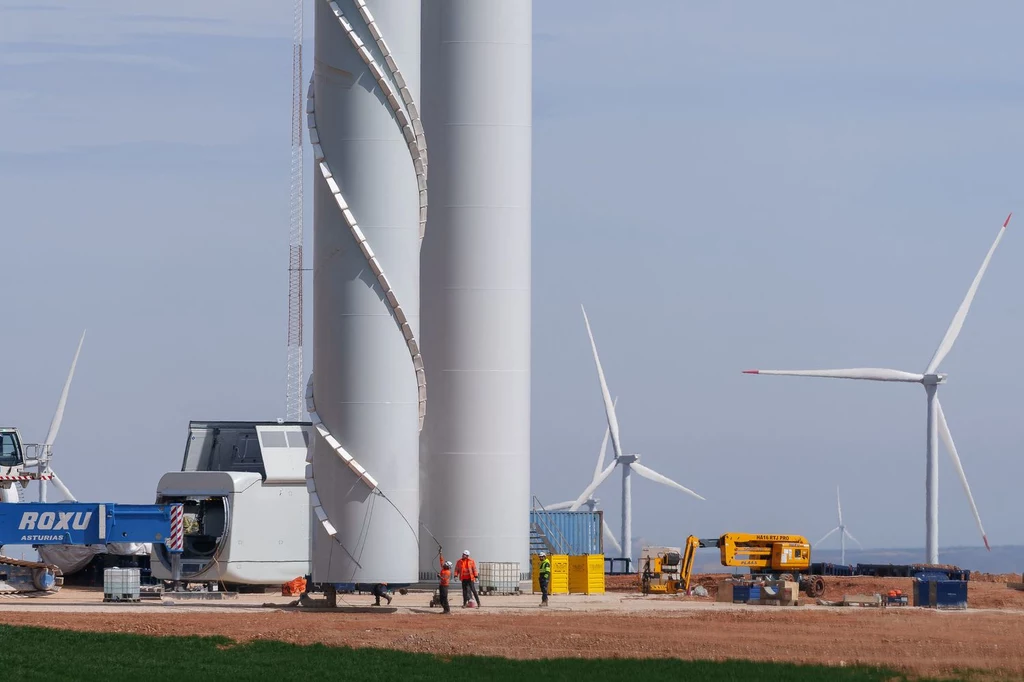 Resort klimatu przejął prace nad projektem o liberalizacji tzw. zasady 10H