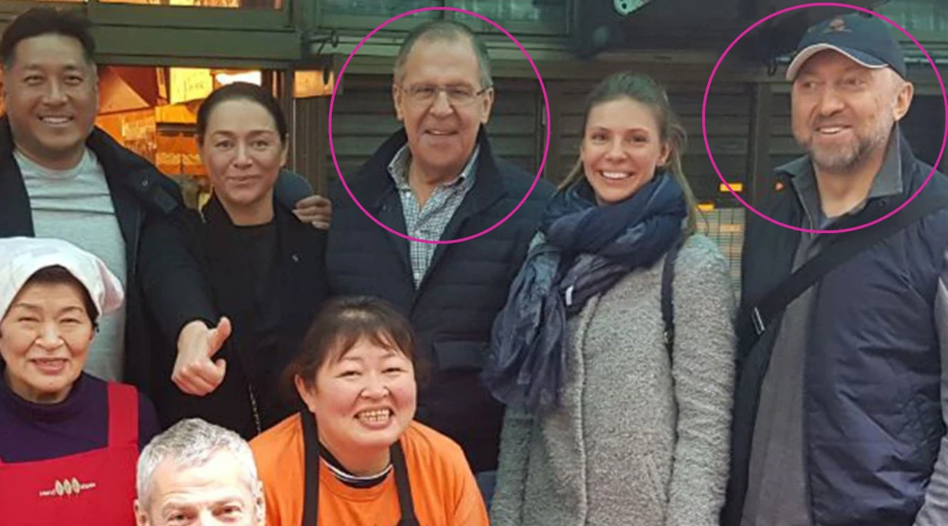 Siergiej Ławrow i Oleg Deripaska nie będą mogli wytłumaczyć się z tego zdjęcia
