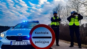 Policja zatrzymała trzech kurierów, którzy przewozili migrantów