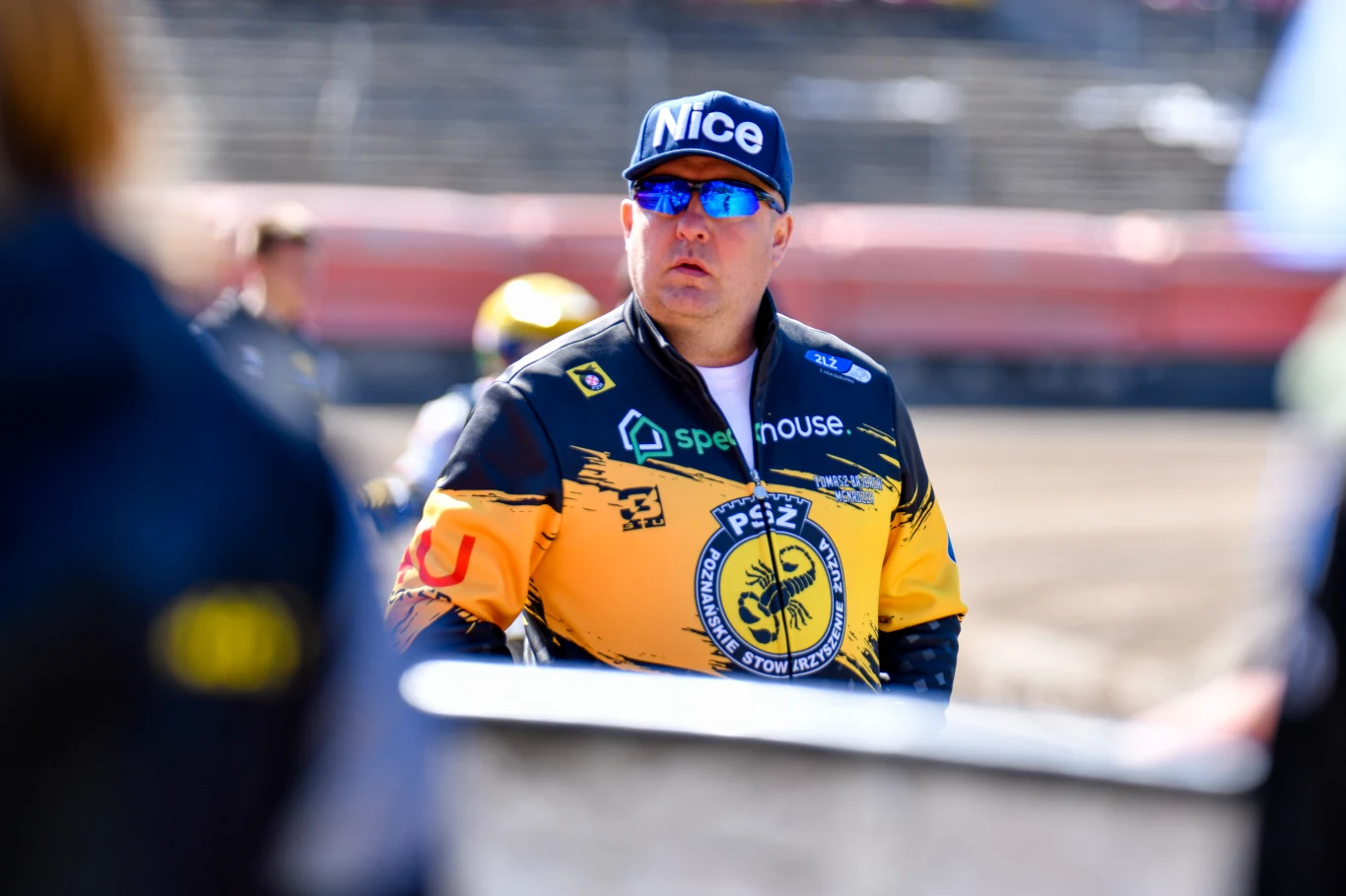 Tomasz Bajerski na obchodzie poznańskiego toru