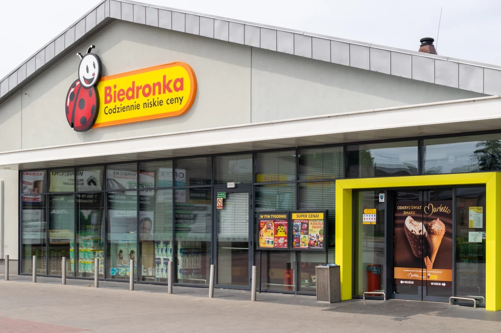 24 kwietnia jest niedzielą handlową. Otwarte będą sklepy największych sieci supermarketowych jak Biedronka, Lidl czy Carrefour