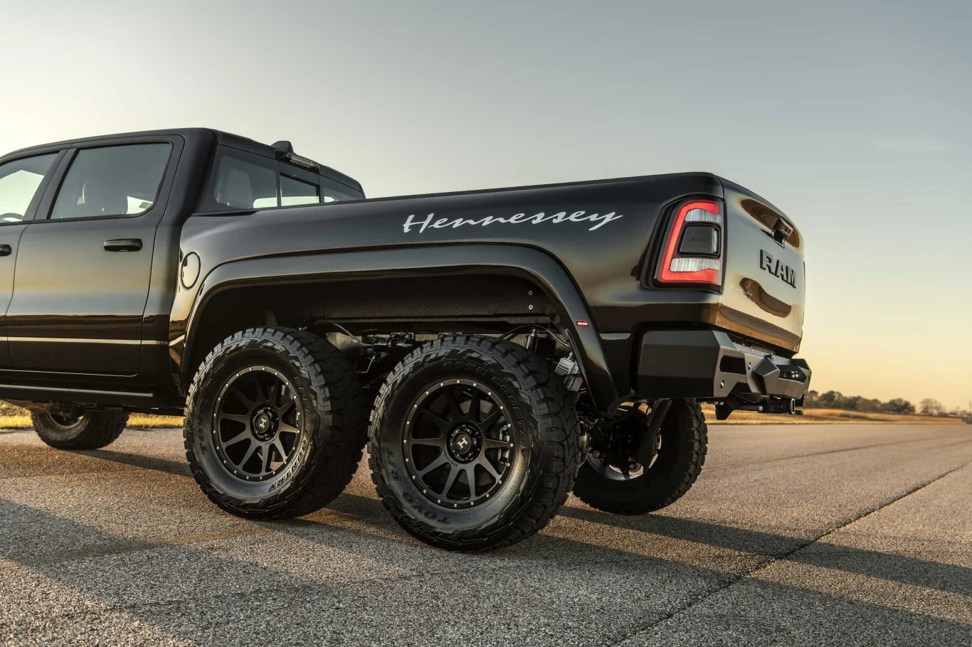 Hennessey Mammoth 1000 6x6 TRX 