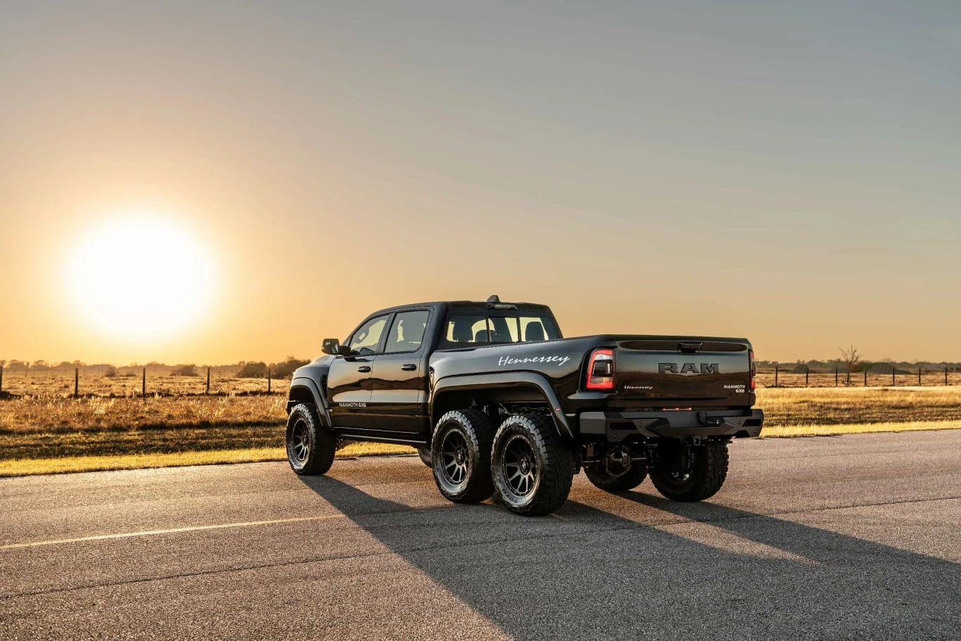 Hennessey Mammoth 1000 6x6 TRX 