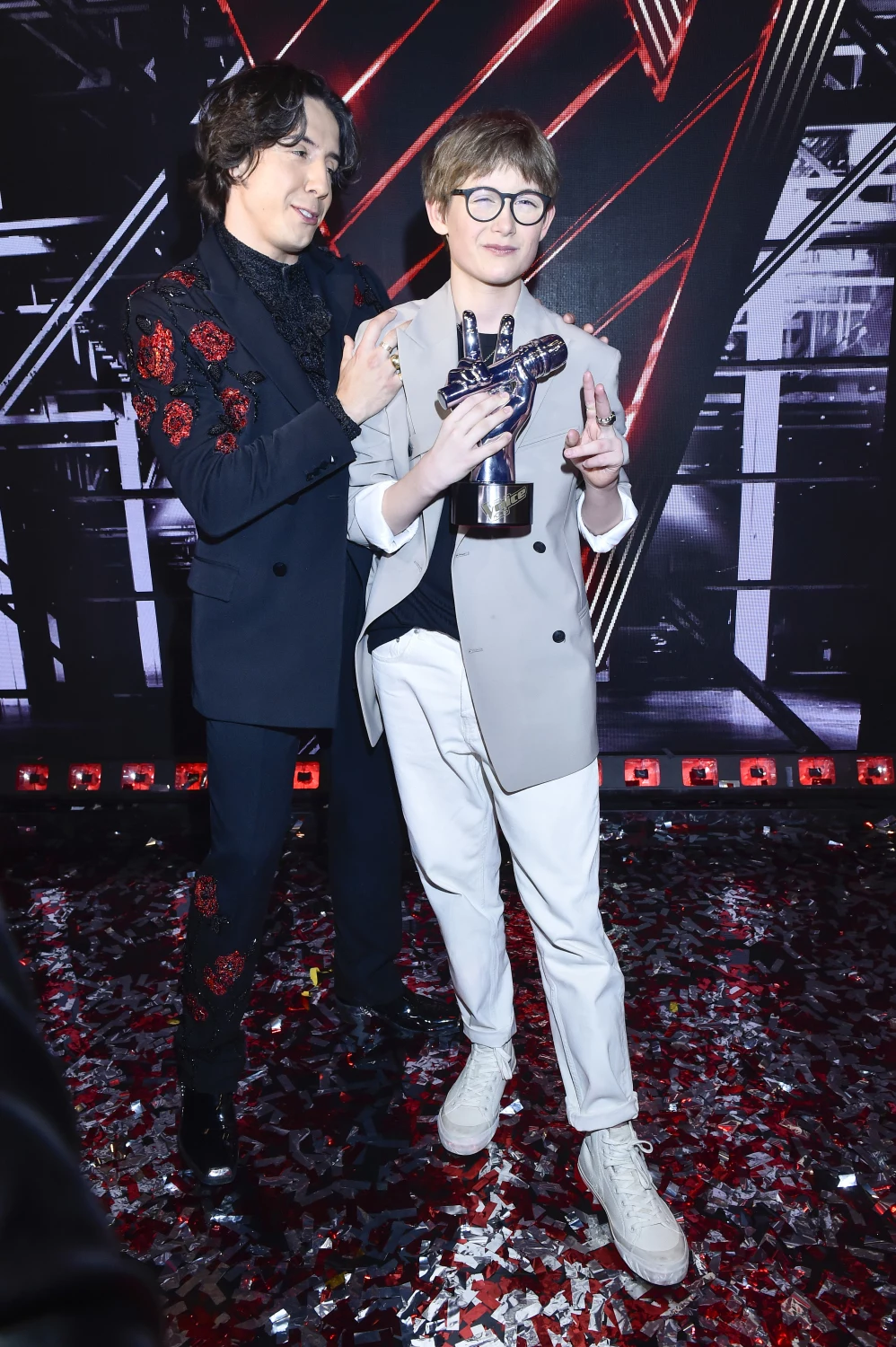 Dawid Kwiatkowski i zwycięzca piątej edycji "The Voice Kids" - Mateusz Krzykała Dawid Kwiatkowski i zwycięzca piątej edycji "The Voice Kids" - Mateusz Krzykała