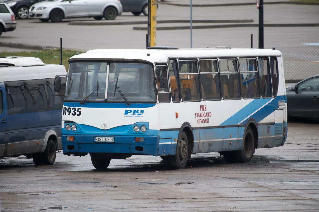 Autosan H9-35, należący do PKS Starogard Gdański Autosan H9-35, należący do PKS Starogard Gdański