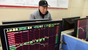 Chiny i dolar graj piersze skrzypce na rynkach 