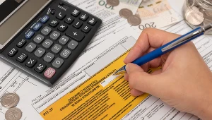 NASK ostrzega przed oszustami podszywającymi się pod instytucje publiczne