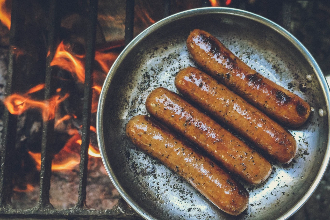 Roślinne zamienniki mięsa coraz częściej smakują niemal tak, jak produkty pochodzenia zwierzęcego