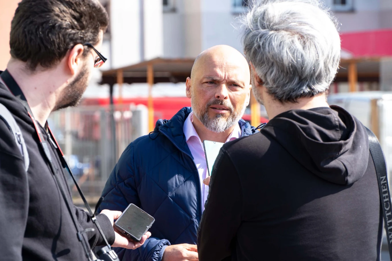 W ramach projektu „Czyste, Zielone Miasta” Stowarzyszenia Program Czysta Polska w Rybniku powstał mural pochłaniający smog. W myśl hasła „Bądź w porządku dla planety” Stowarzyszenie chce propagować ekologiczne postawy i aktywizować mieszkańców, aby zmieniali otoczenie na czyste i zielone. Akcja odbędzie się w 45 miastach w całej Polsce.