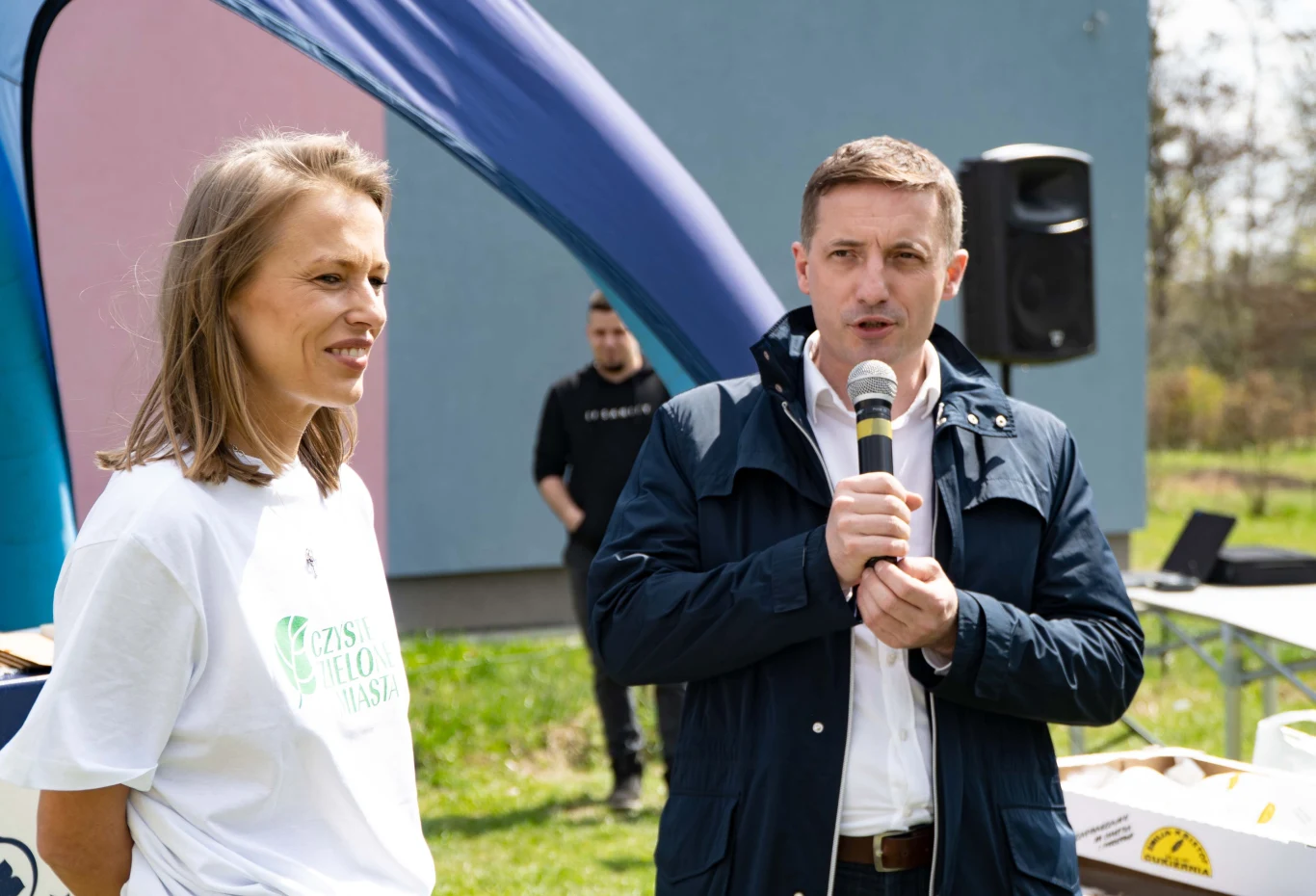 Podczas inauguracji wydarzenia "Czyste Zielone Miasta" w Rybniku odbyła się m.in. akcja sadzenia drzew