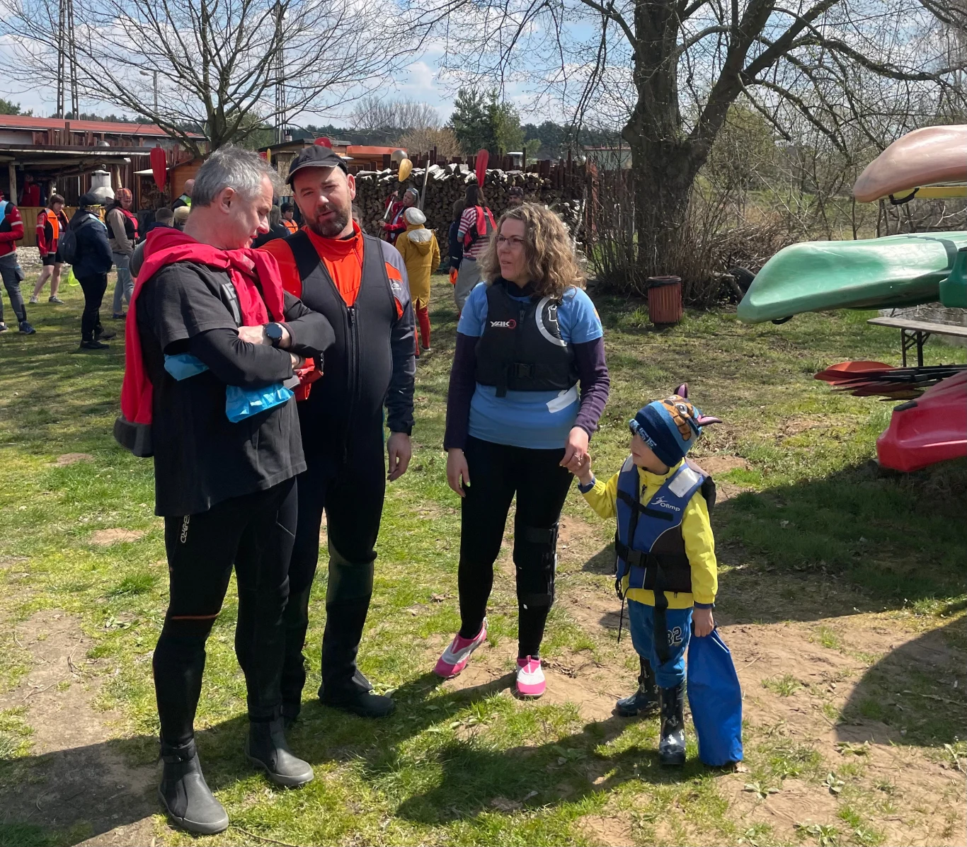 Podczas wydarzenia "Czyste Zielone Miasta" w Rybniku odbyło się sprzątanie rzeki Rudy zorganizowane we współpracy ze stowarzyszeniem Aktywni Team