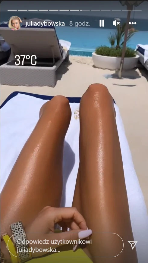 Julia Dybowska: www.instagram.com/juliadybowska/