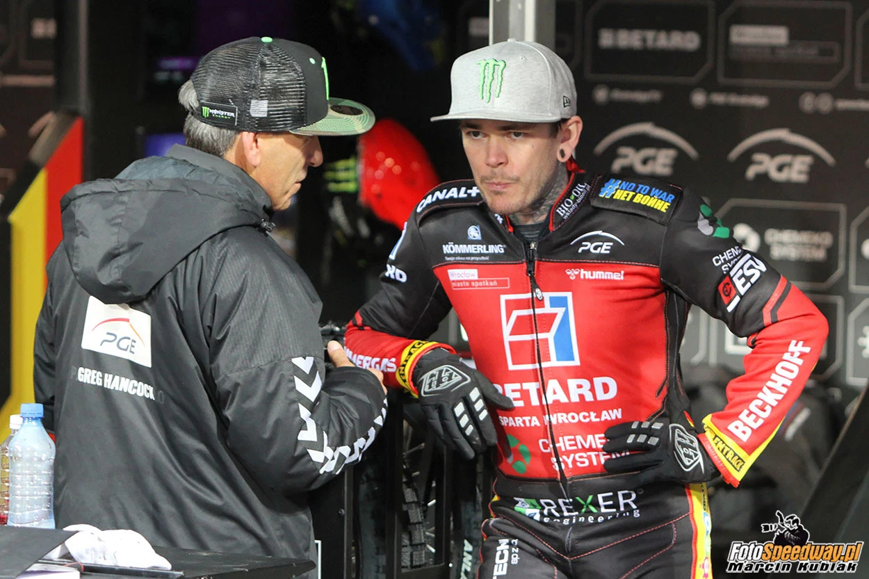 Tai Woffinden w rozmowie z Gregiem Hancockiem Tai Woffinden w rozmowie z Gregiem Hancockiem