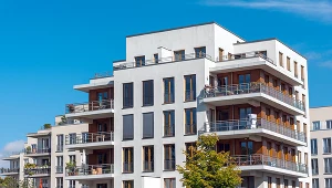 Nowa ustawa deweloperska zacznie obowiązywać już od 1 lipca. Największą zmianą w niej zawartą jest powołanie Deweloperskiego Funduszu Gwarancyjnego