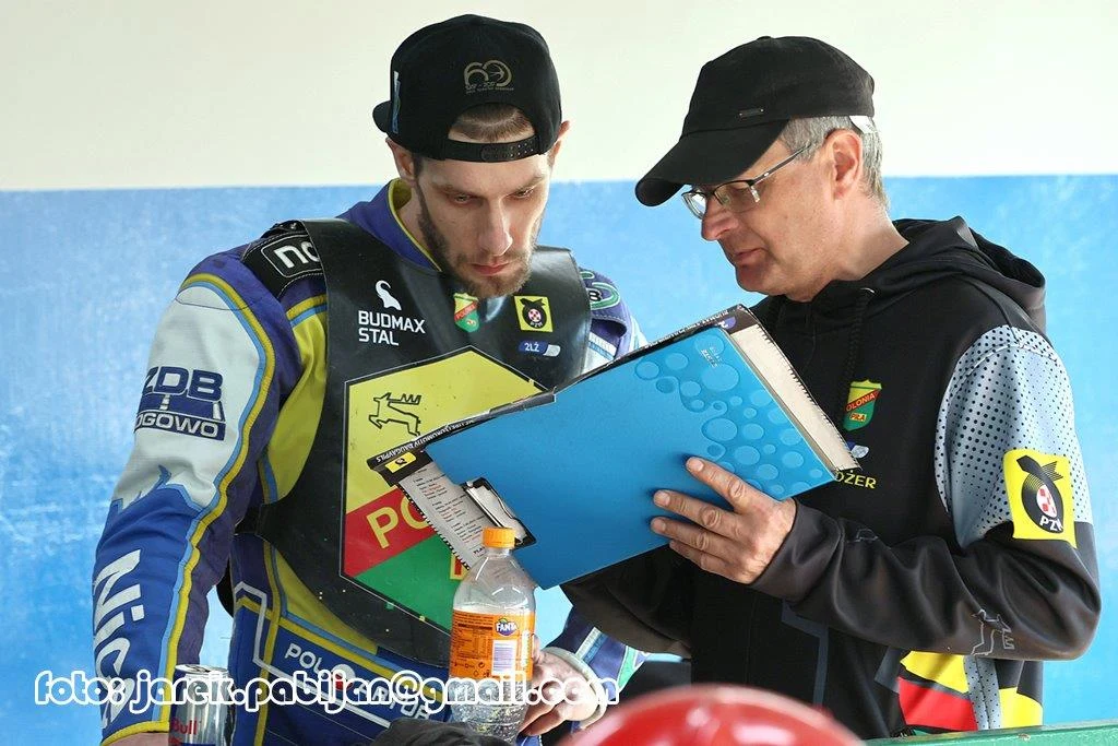 Atrur Mroczka w rozmowie z Ryszardem Dołomisiewiczem