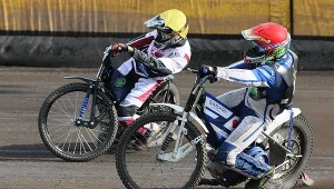 Tomas Jonasson (kask czerwony) i Adam Ellis