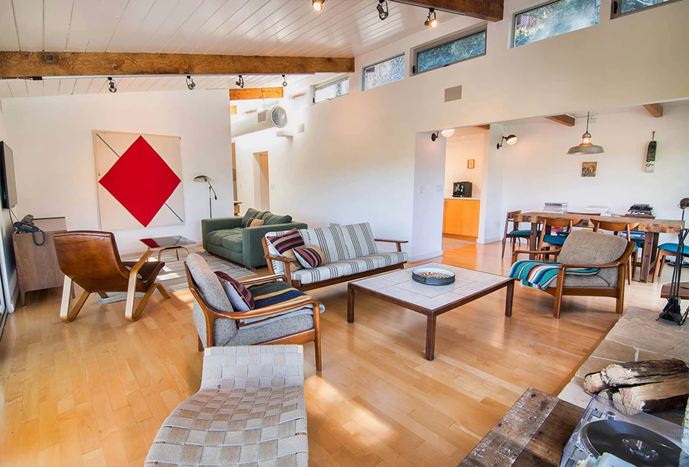 Dom Elliot Page Dom Elliot Page