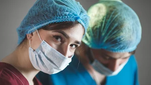 Medycy z Ukrainy mieli leczyć w Polsce. Problemów jest więcej, niż sądzono