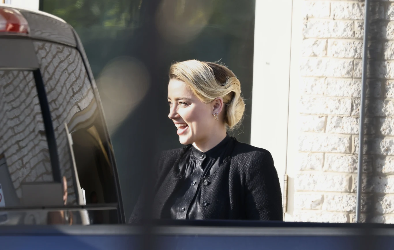 Amber Heard przed sądem Amber Heard przed sądem