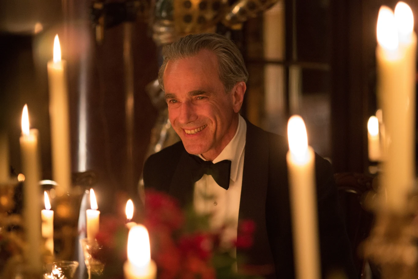 Daniel Day-Lewis w ostatniej kinowej roli w filmie "Nić Widmo" Daniel Day-Lewis w ostatniej kinowej roli w filmie "Nić Widmo"