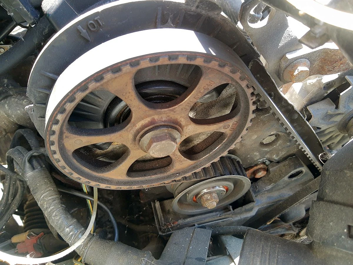 Padek rozrządu starzeje się nawet jeśli auto nie jeździ