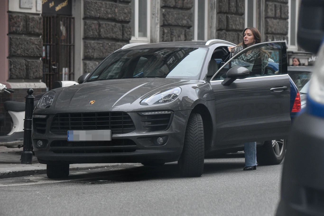 Porsche stało zaparkowane na ulicy przez 2 godziny!