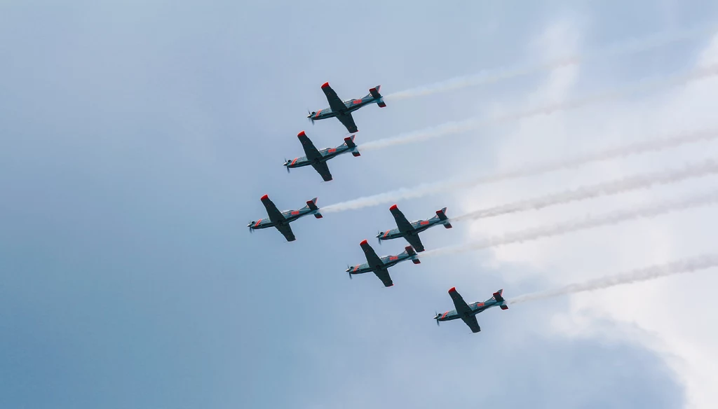 Nie należy fotografować zarówno lądowych pojazdów wojskowych, jak i samolotów czy helikopterów