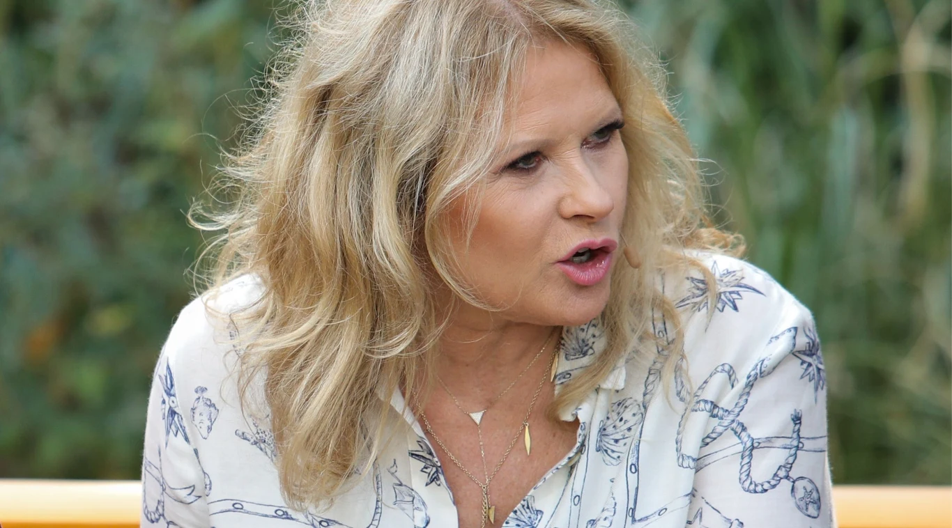 Urszula niedługo po śmierci męża wdała się w romans, który nie wszystkim przypadł do gustu Urszula niedługo po śmierci męża wdała się w romans, który nie wszystkim przypadł do gustu