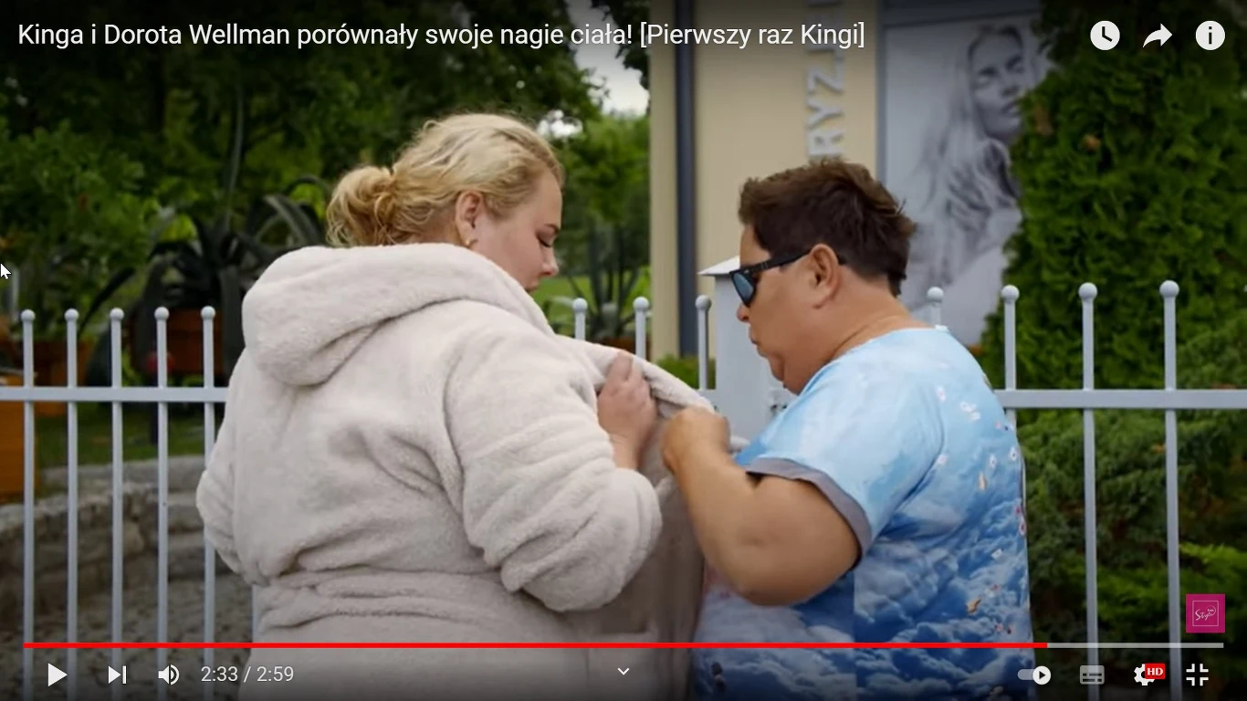 Dorota Wellman i Kinga Zawodnik nago na ulicy /https://www.youtube.com/watch?v=H7FfRma0Uww/ Dorota Wellman i Kinga Zawodnik nago na ulicy /https://www.youtube.com/watch?v=H7FfRma0Uww/