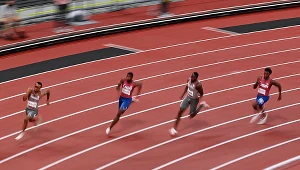 Erriyon Knighton biegnie w Toronto