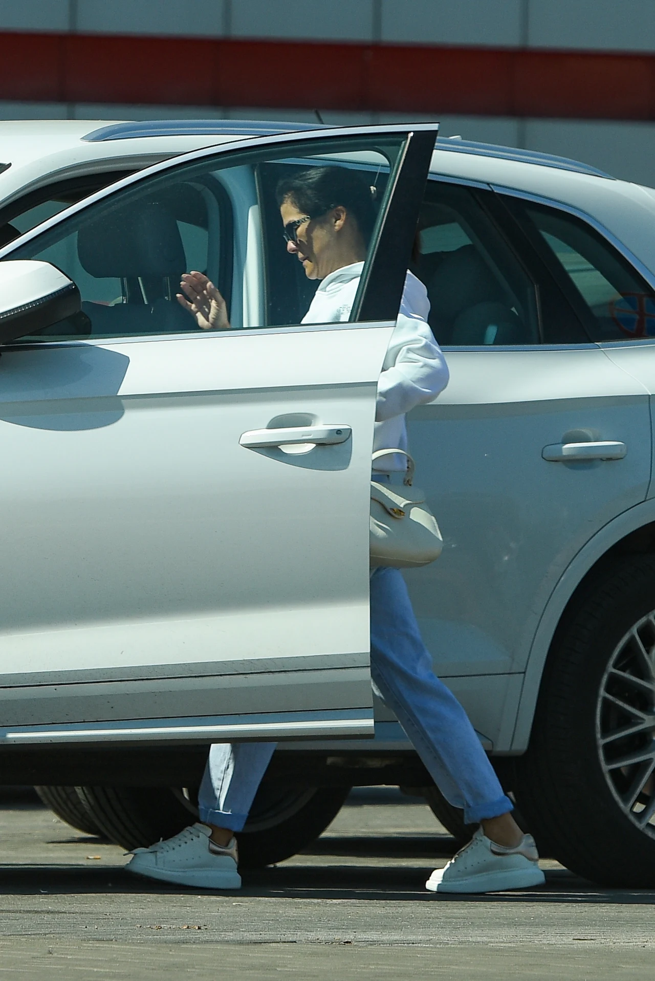 Kasia Cichopek w drodze na majówkę Kasia Cichopek w drodze na majówkę