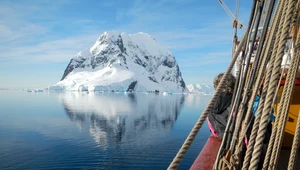 Nieznana wyspa pojawiła się w Antarktyce. Topniejący lód odsłania sekrety kontynentu