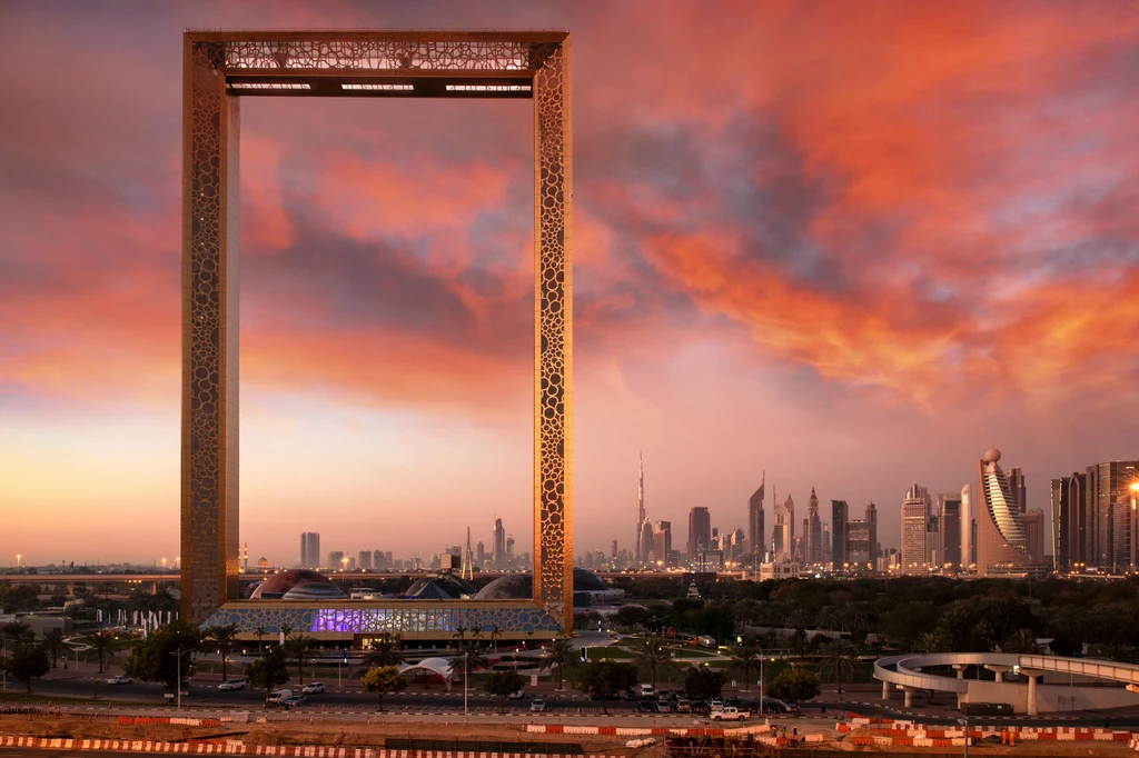 Który budynek powinien otrzymać tytuł najdziwniejszego na świecie? Może Dubai Frame?